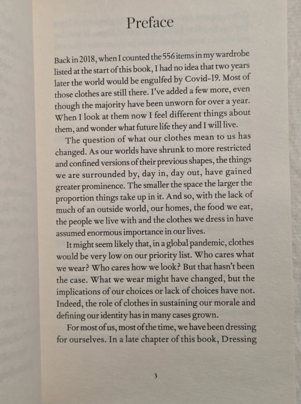 📕Clothes... And Other Things That Matter by Alexandra Shulman Paperback - Picture 5 of 5